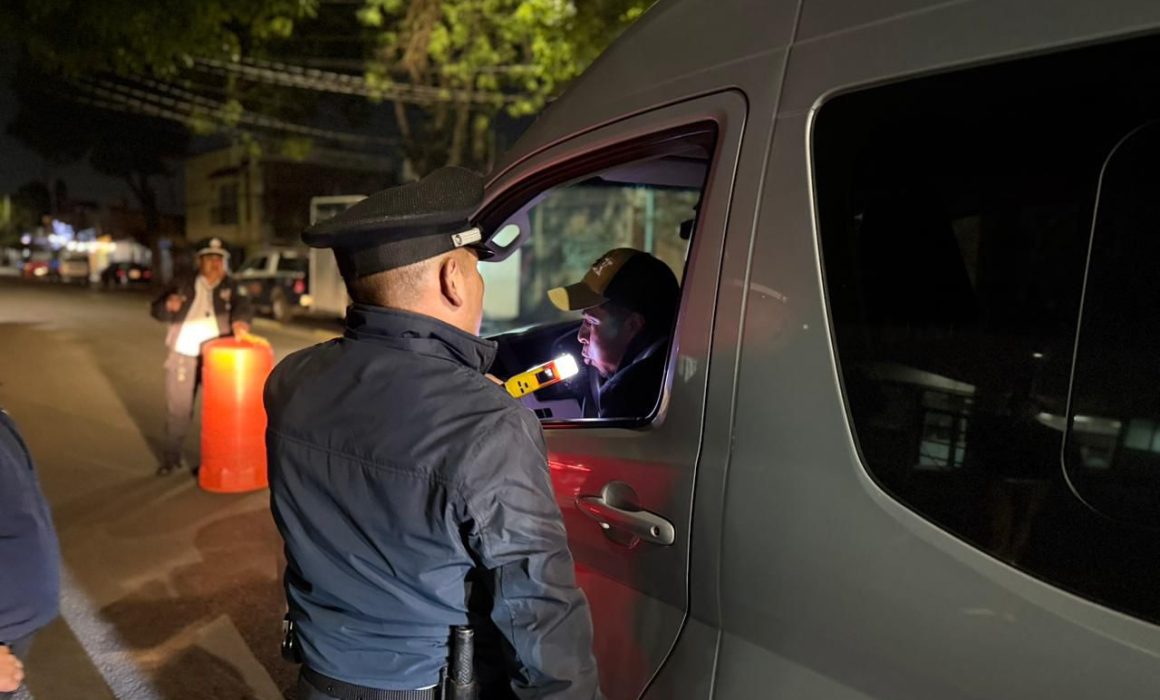 Sancionan a 54 conductores en Toluca por rebasar niveles de alcohol