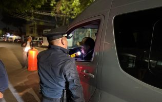 Sancionan a 54 conductores en Toluca por rebasar niveles de alcohol