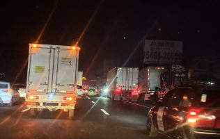 Tráfico lento por peregrinos en la México–Toluca rumbo a CDMX