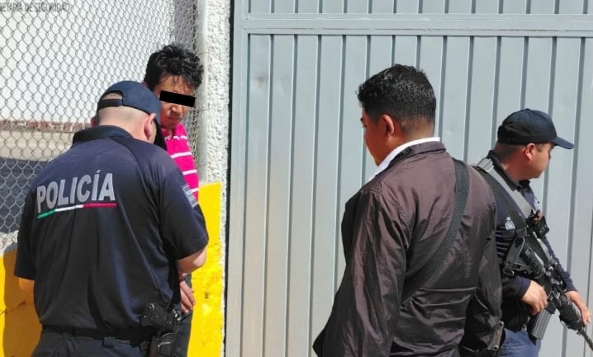 Trasladan a presunto agresor por intento de feminicidio, Ecatepec