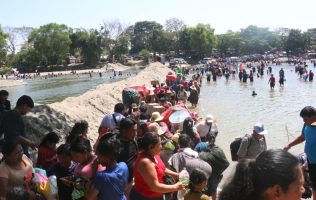 Unos 40 mil fieles indígenas visitan al Señor de las 3 Caídas y cruzan México