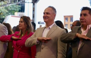 Va Jesús Cuanalo a la promulgación del Bando Municipal de Texcoco 2026