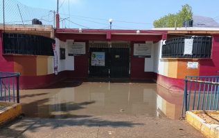 Acusan omisión del gobierno de Huehuetoca por inundaciones en escuelas