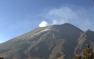 Alertan dispersión de ceniza del Popocatépetl hacia el Edomex