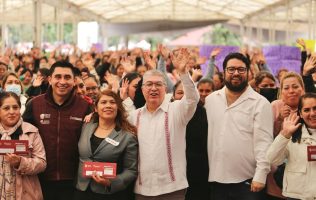 Aplauden mujeres de Naucalpan 3 mil tarjetas del Bienestar entregadas