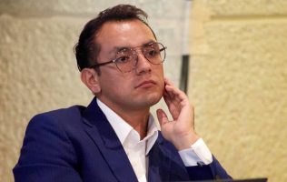 Asume Rubén Mancilla Secretaría clave en sindicato del Senado