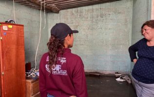 Atiende gobierno de Tecámac a 74 familias afectadas por granizada