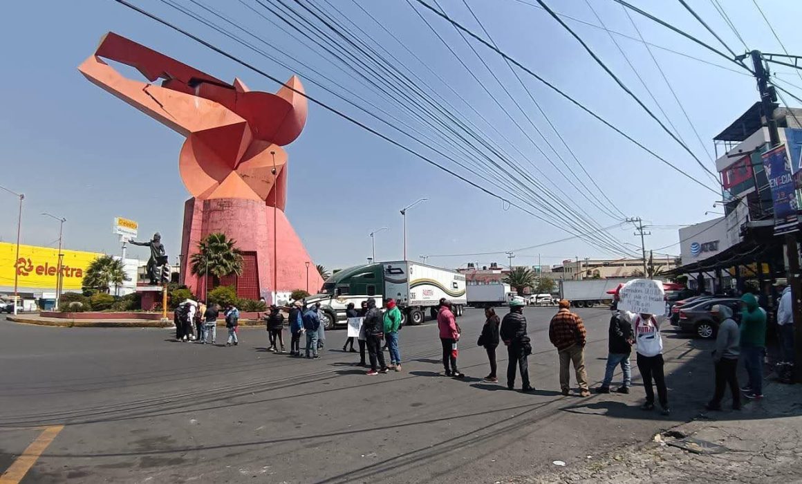 Bloquean Nezahualcóyotl por extorsiones desde penal; duró 5 horas