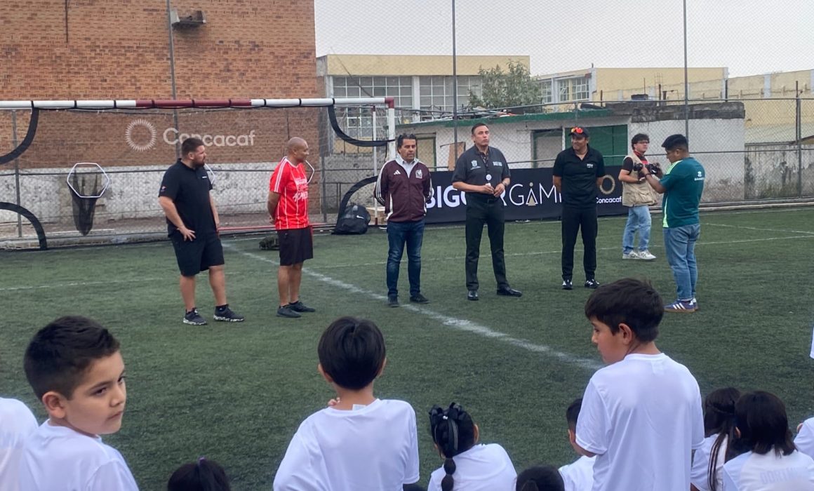 Capacitan a entrenadores en Edomex con apoyo de CONCACAF