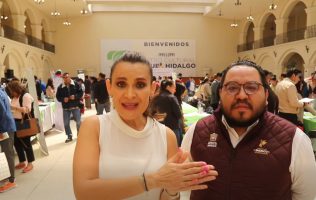 Celebra Tianguistenco Feria de Empleo con gran afluencia de empresas