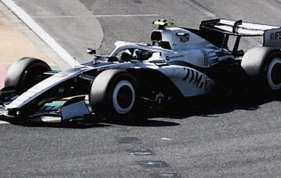 Con fallas monoplaza de Checo Pérez en prácticas rumbo al GP Australia