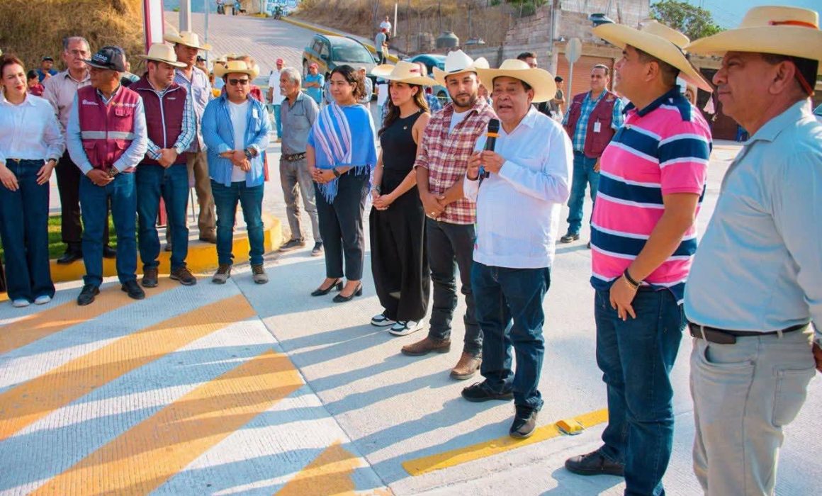 Construye GEM vialidad en Luvianos; beneficia a más de 8 mil habitantes