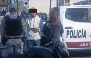 Coordinan Ecatepec y Jaltenco captura de hombre armado en moto robada
