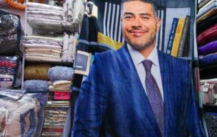 De protector a cobertor: cobijas de Harfuch se venden en Chiautempan