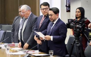 Defiende presidente municipal de Izcalli territorio en Congreso