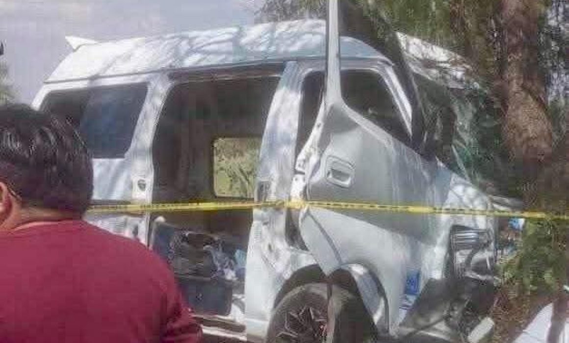 Deja colisión en Temascalapa un muerto y ocho heridos