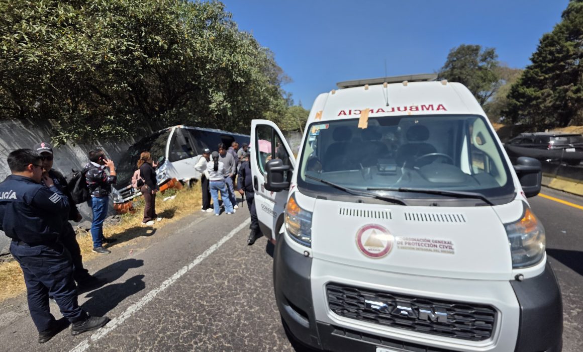 Deja un muerto y 9 lesionados autobús accidentalmente en Tlalmanalco
