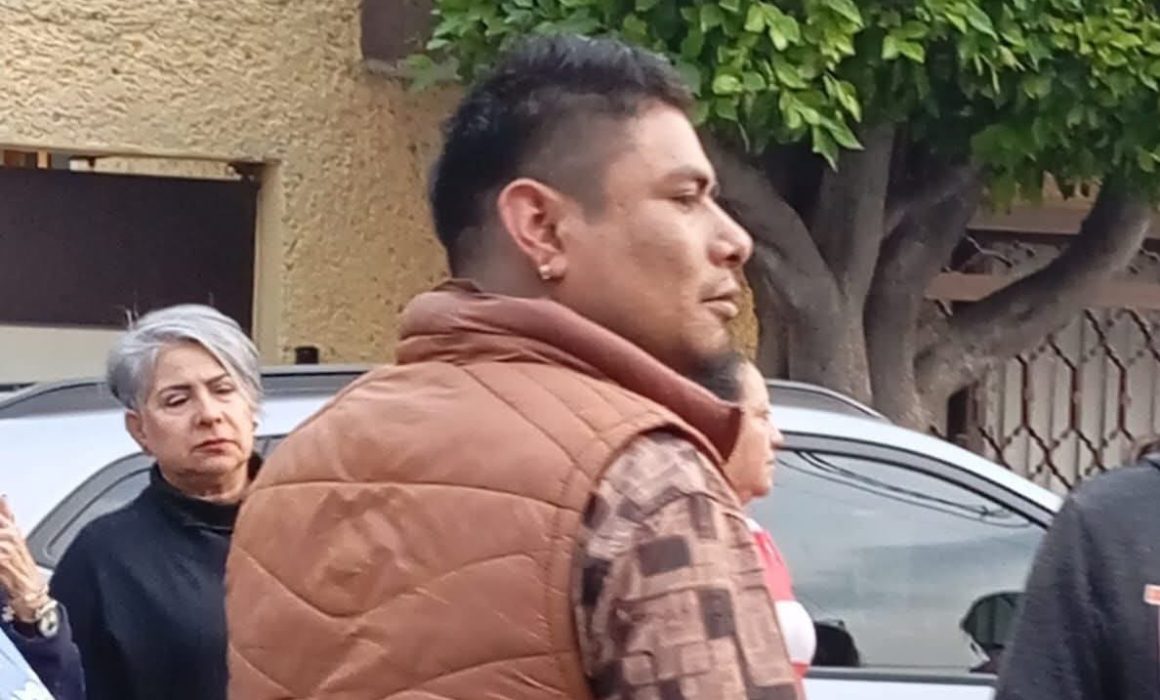 Denuncian vecinos intento de invasión de casa en Ciudad Azteca, Ecatepec
