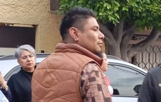 Denuncian vecinos intento de invasión de casa en Ciudad Azteca, Ecatepec
