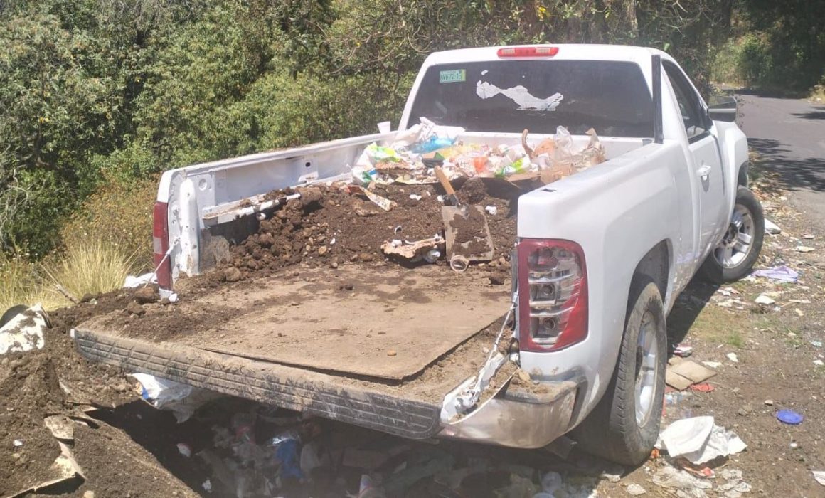 Detienen a una persona en Tianguistenco por tirar basura en la calle