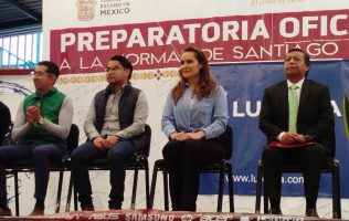 Encabeza Erika Olea diálogo con alumnos de la Normal de Tianguistenco