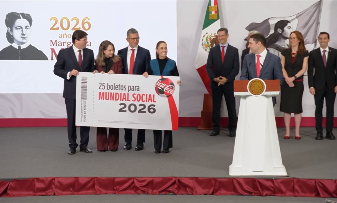 Entrega Coca Cola México 25 boletos para ganadores del Mundial social