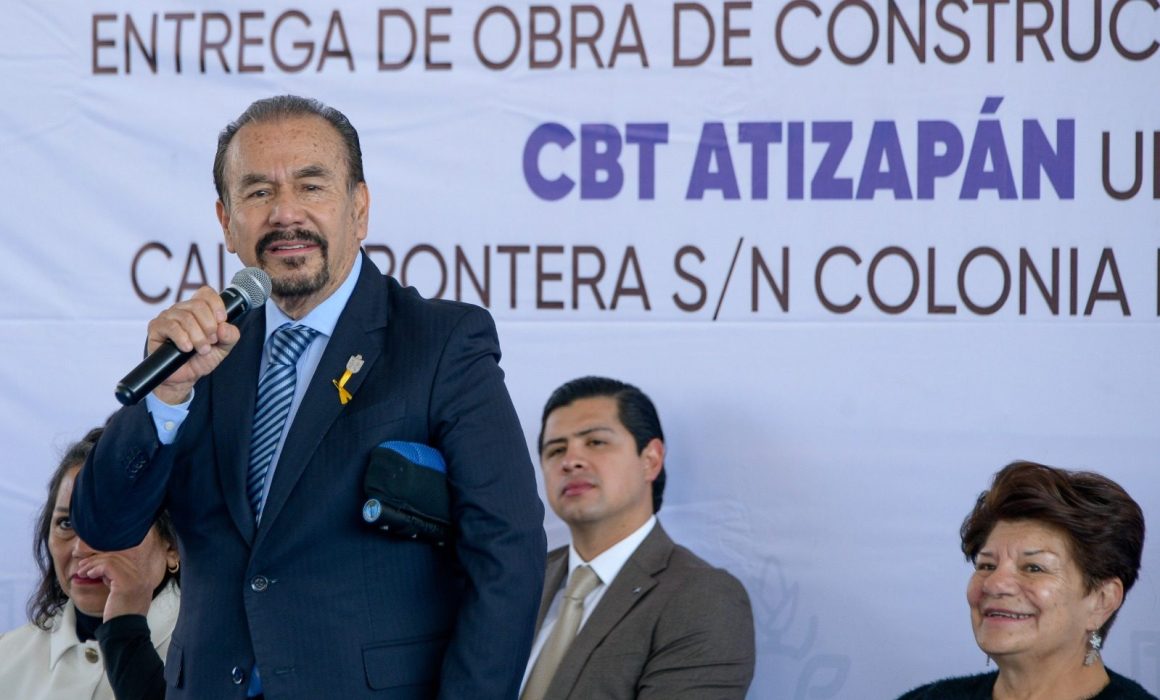 Entrega DIF de Atizapán distintivo Árbol de la Vida a comunidad escolar