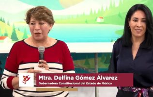 Entrega Delfina Gómez apoyos auditivos a niños de Metepec