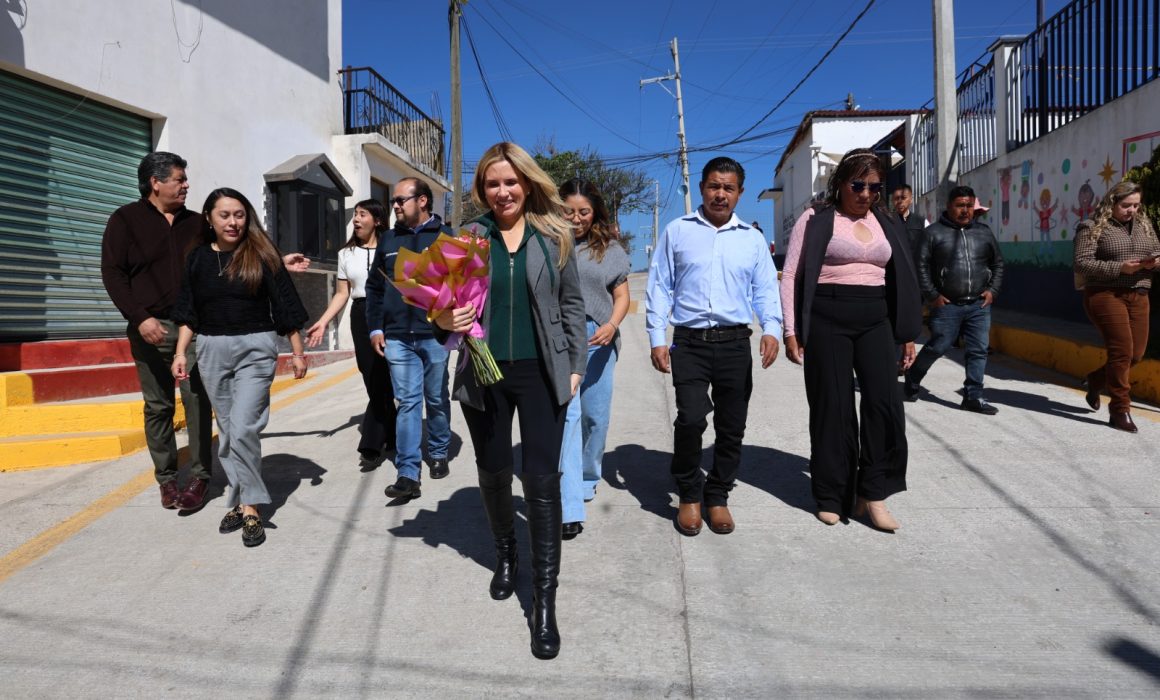 Entrega Huixquilucan calles renovadas en San Juan Yautepec