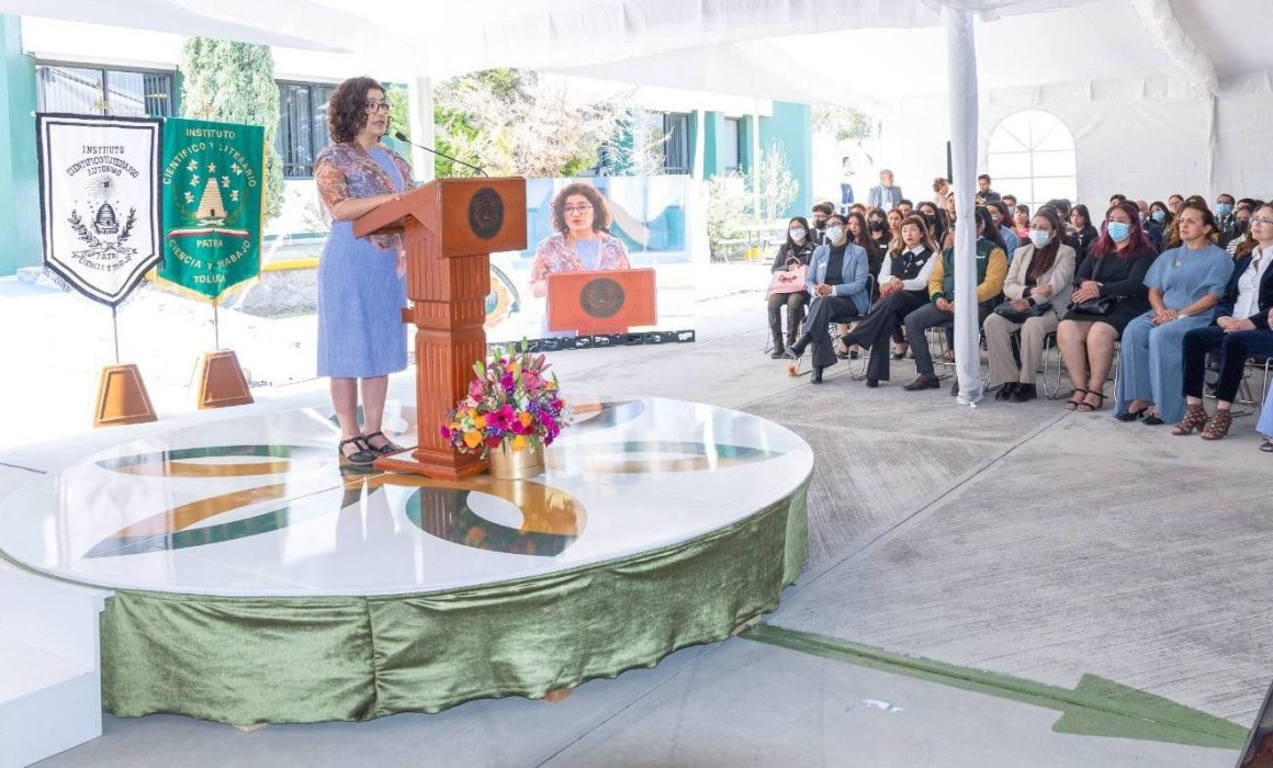 Entrega rectora UAEMex informe regional en su primer año de gestión ...