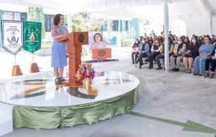 Entrega rectora UAEMéx informe regional en su primer año de gestión