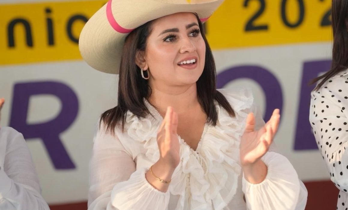 Gladyz Butanda deja atrás a Torres Piña, Fabiola y Morón