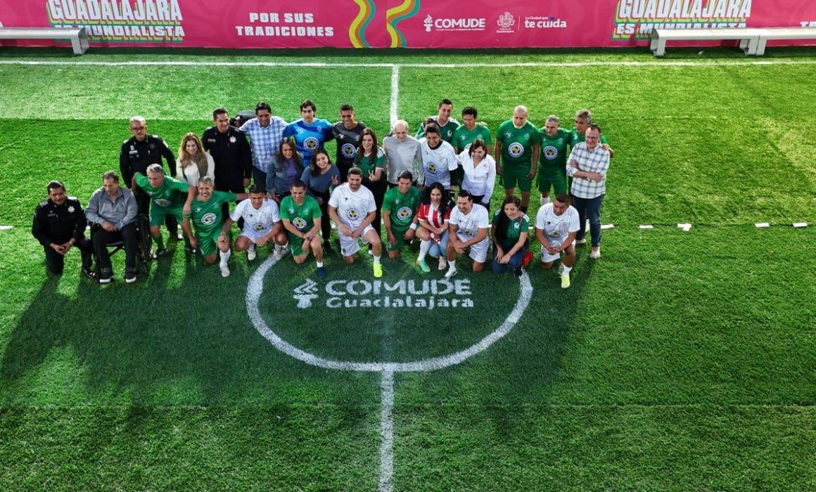 Guadalajara calienta motores rumbo al Mundial 2026 con partido de leyendas El texto original de este artículo fue publicado por la Agencia Quadratín en la siguiente dirección: https://jalisco.quadratin.com.mx/deportes/guadalajara-calienta-motores-rumbo-al-mundial-2026-con-partido-de-leyendas/ Este contenido se encuentra protegido por la ley. Si lo cita, por favor mencione la fuente y haga un enlace a la nota original de donde usted lo ha tomado. Agencia Quadratín. Todos los Derechos Reservados © 2023.