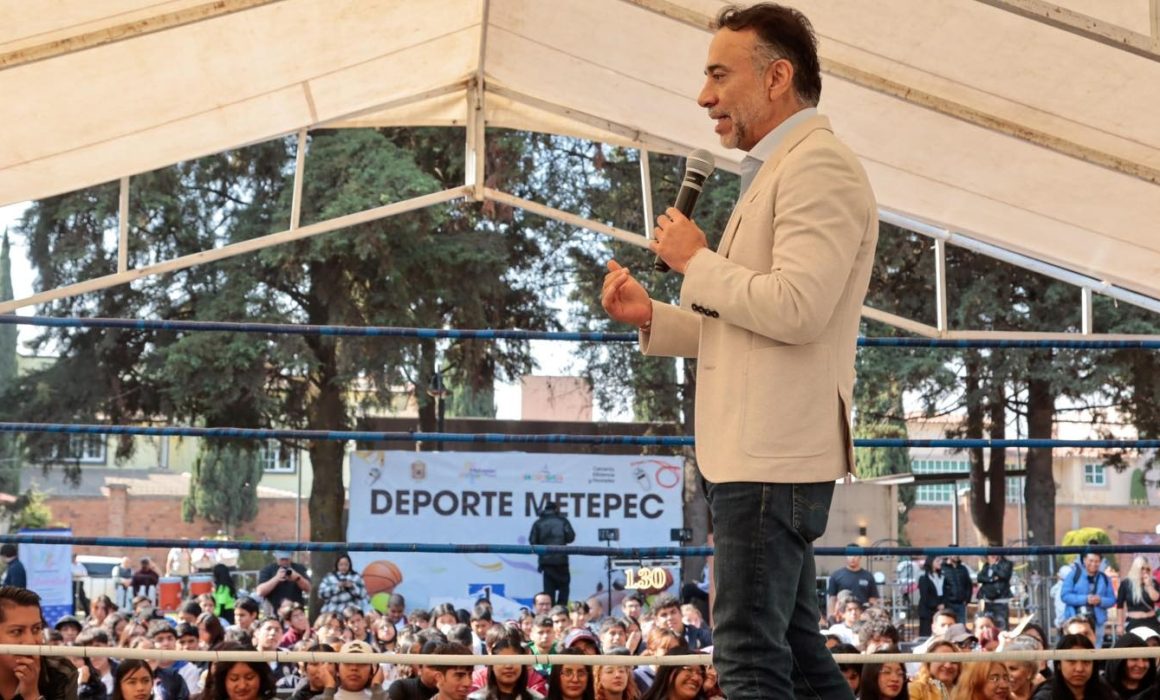 Habla Fernando Flores con jóvenes en Festival deportivo
