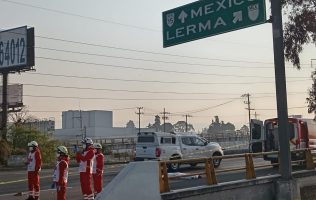 Huye conductor que arrolló a mujer en la México-Toluca en Lerma
