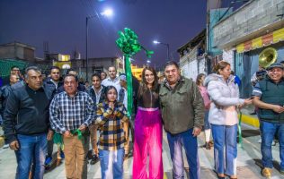 Inaugura ayuntamiento de Tianguistenco calle en Santiago Tilapa