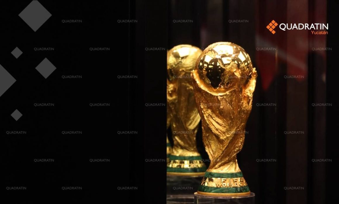 La Copa del Mundo se exhibe en Mérida rumbo al Mundial 2026