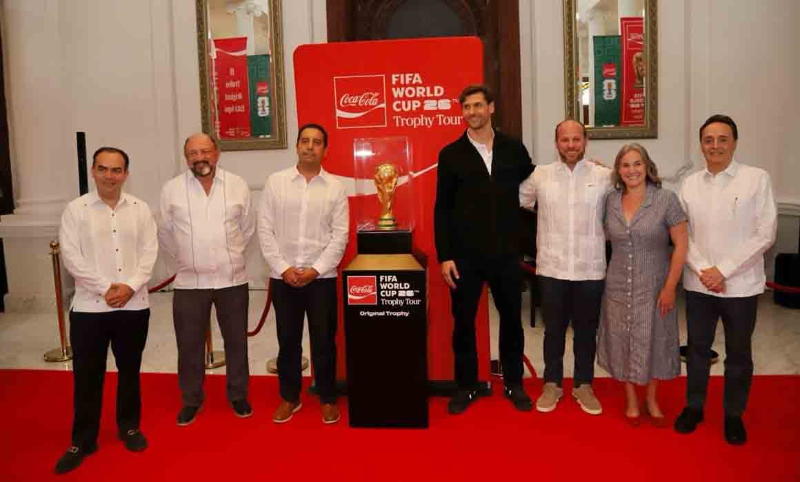 Llega a Mérida trofeo de la Copa Mundial FIFA