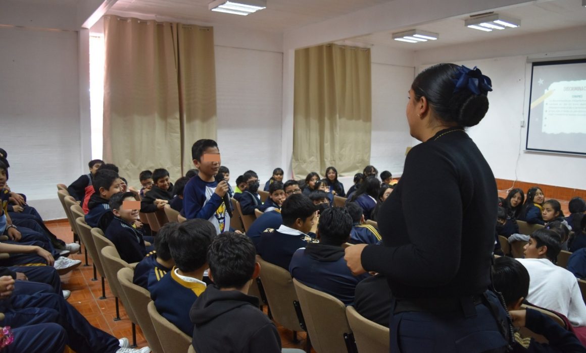 Llevan pláticas a escuelas de Teoloyucan para prevenir delitos