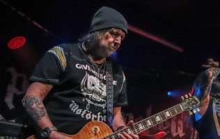 Muere Phil Campbell: legendario guitarrista de Motörhead, a los 64 años