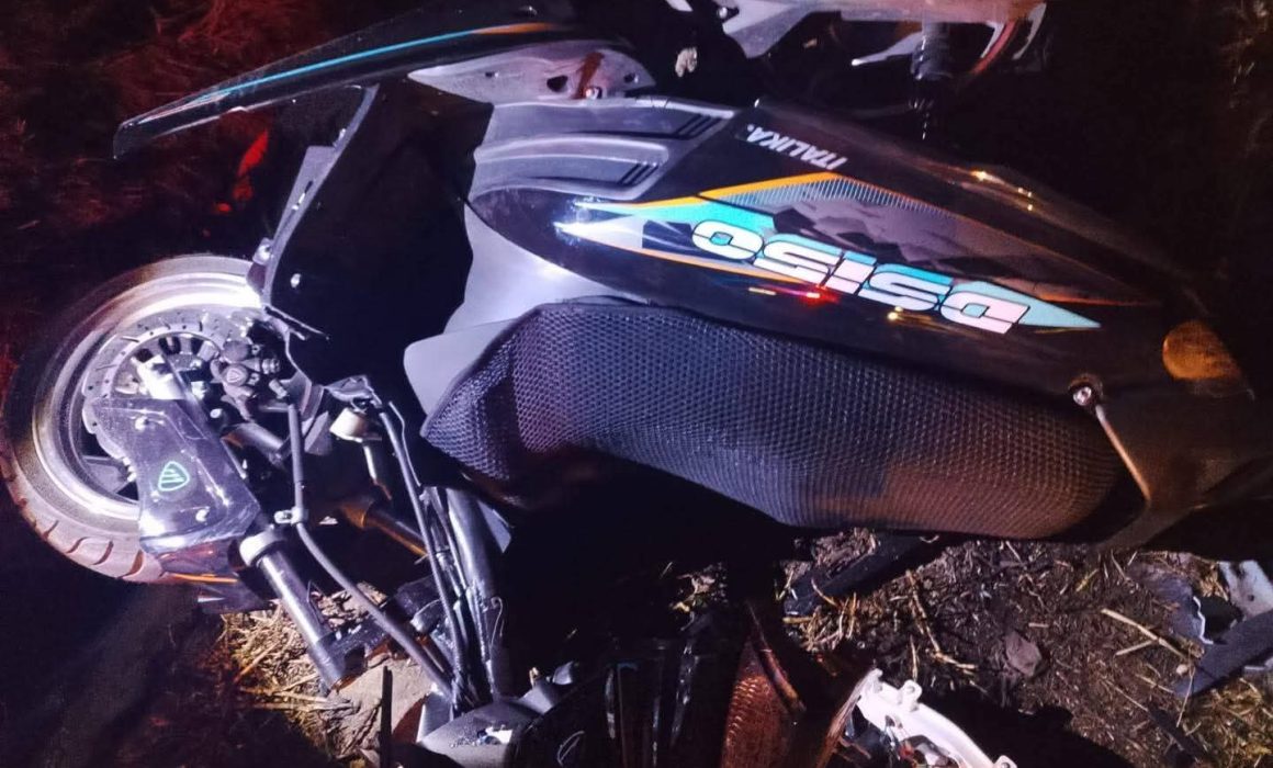 Muere motociclista tras impactarse contra poste en Amecameca