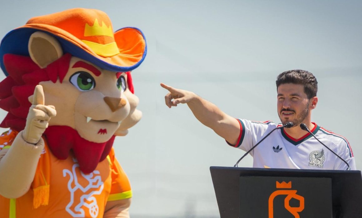 21. Presentan a Leo, la mascota que encenderá el Mundial en Nuevo León