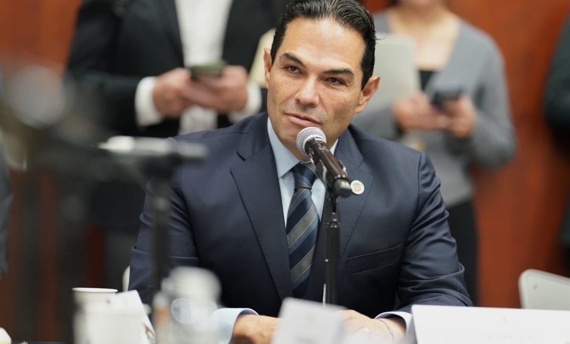 Presentará Enrique Vargas reforma para castigar robo de mascotas