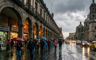 Prevén lluvia y granizo este lunes en el Edomex