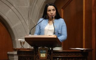 Proponen reciclar plástico a cambio de saldo en transporte de Edomex