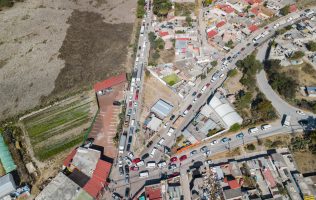 Provoca caos vial ayuntamiento de Huehuetoca por adorno de Semana Santa