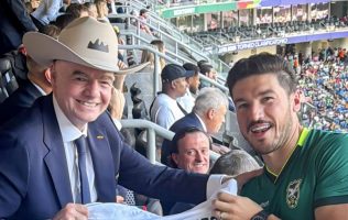 22. Recibe Samuel García a Gianni Infantino en primer partido de repechaje