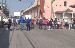 Reclaman tierras robadas y protestan con bloqueo en Nicolás Romero