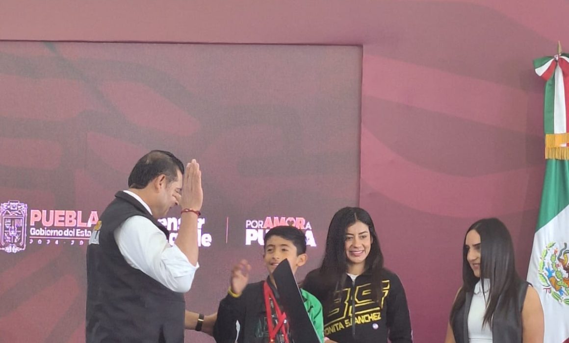 Reconoce Gobierno de Puebla a Gaby La Bonita Sánchez