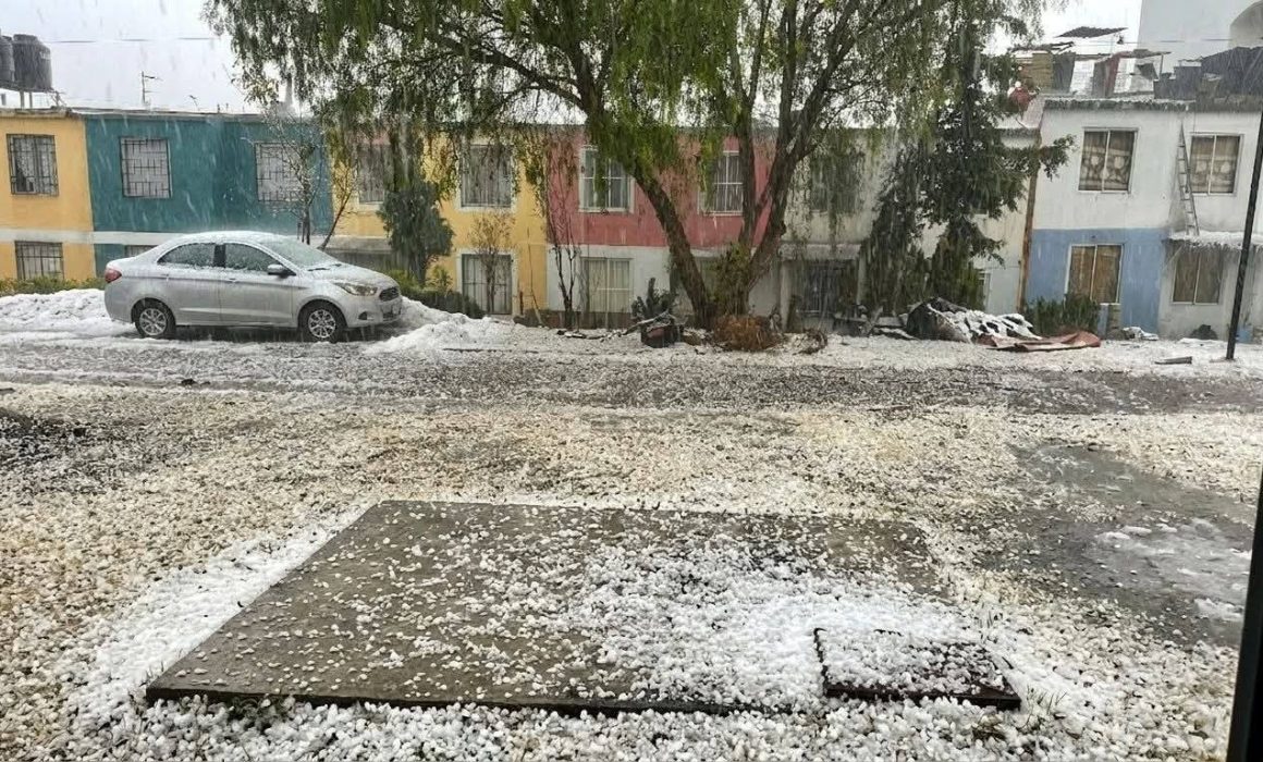 Reportan granizadas en Cuautitlán Izcalli tras lluvias de este lunes